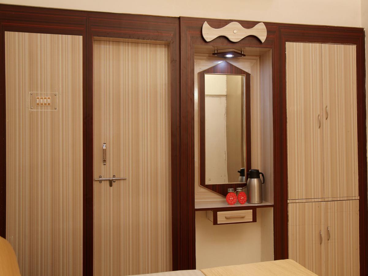 Hotel Lara India Varanasi Ngoại thất bức ảnh