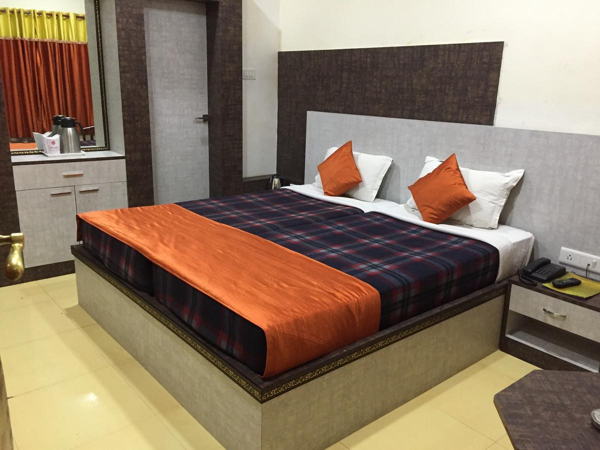 Hotel Lara India Varanasi Ngoại thất bức ảnh