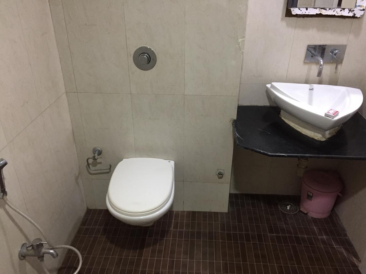 Hotel Lara India Varanasi Ngoại thất bức ảnh