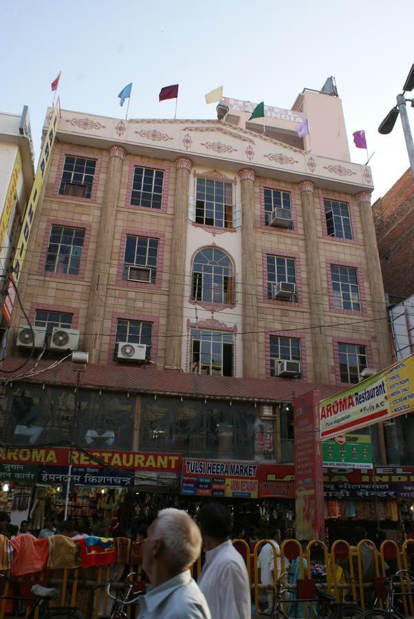 Hotel Lara India Varanasi Ngoại thất bức ảnh